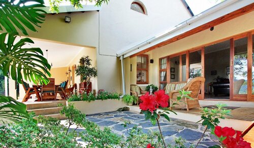 Porcupine Ridge Guest House