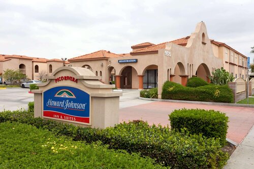 Howard Johnson  & Suites by Wyndham Pico Rivera