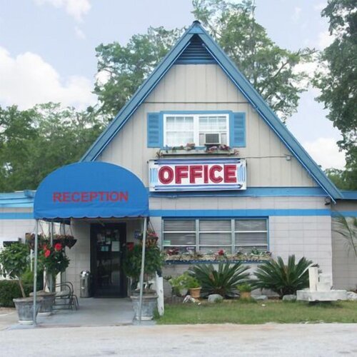 Deerwood Resort Motel & Campgrounds