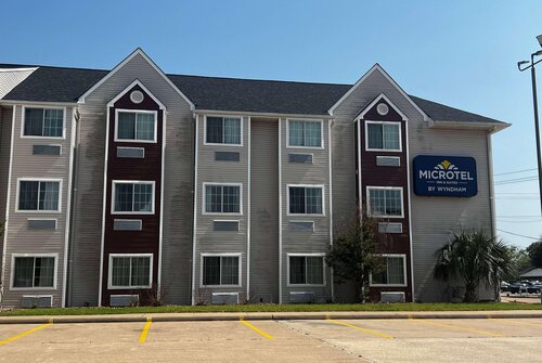 Microtel Inn & Suites by Wyndham Houston