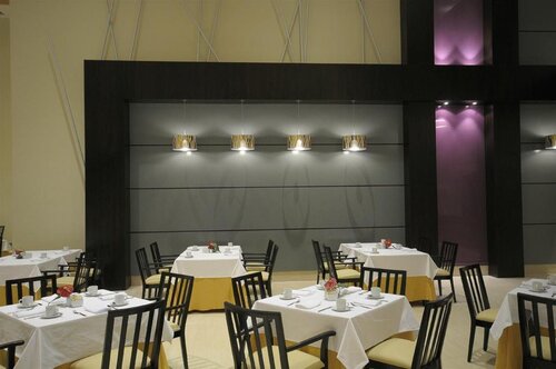 Hesperia World Trade Center