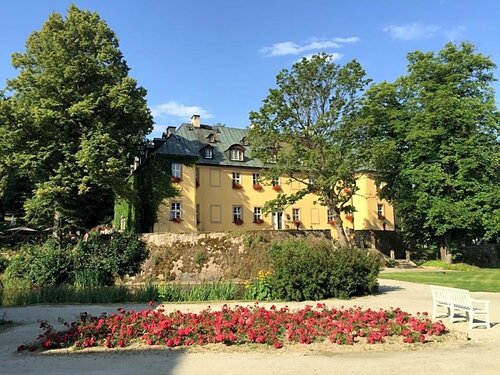 GreenLine Schloss Stonsdorf / Palac Staniszow