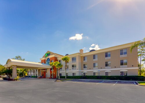Holiday Inn Express & Suites Jacksonville South- I