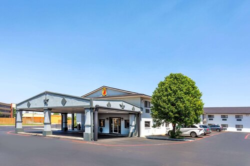 Super 8 By Wyndham Amarillo Central Tx