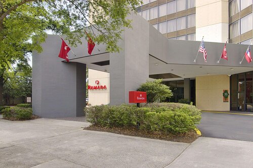 Ramada By Wyndham Augusta Downtown Hotel & Confere