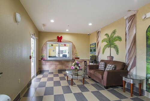 Scottish Inn & Suites Baytown