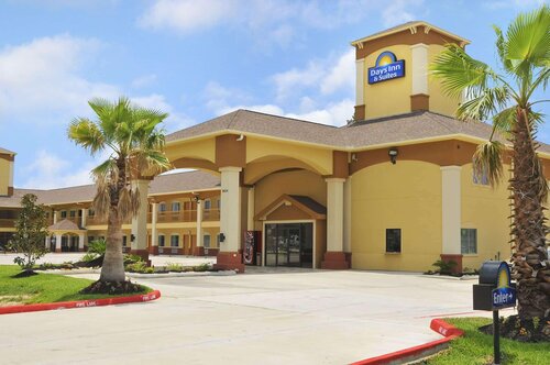 Days Inn by Wyndham Humble IAH APT