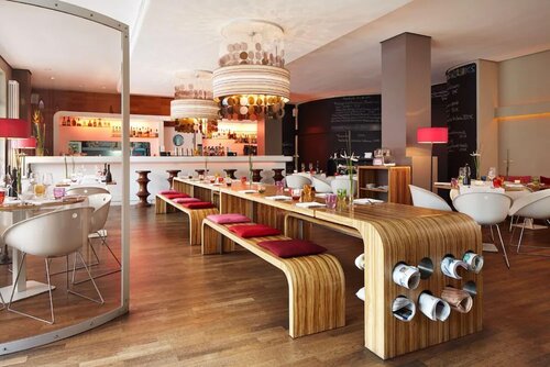 Superbude Altona Paradise