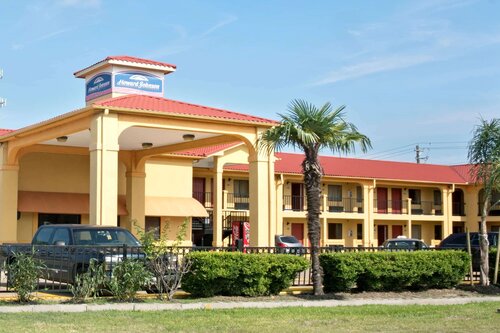 Howard Johnson by Wyndham Houston Heights/Downtown