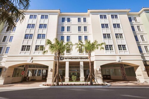 Wyndham Grand Jupiter Harbourside
