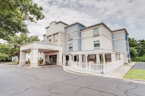 SpringHill Suites Savannah Midtown