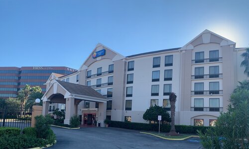 Comfort Inn & Suites Southwest Fwy