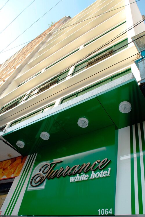 Turrance White Hotel