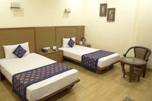 Hotel Ratnawali - Pure Veg Hotel