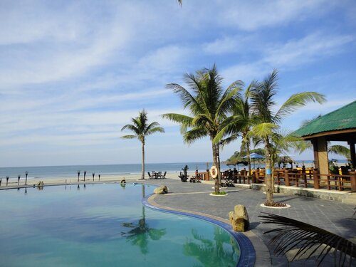Central Hotel Ngwe Saung