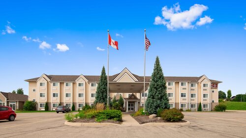 Best Western Plus Woodstock Inn & Suites