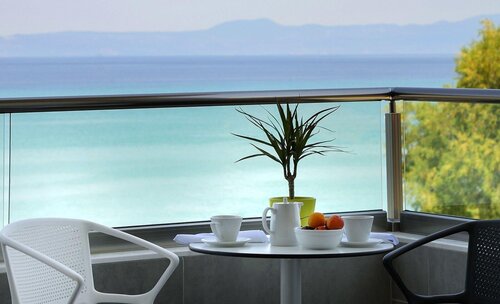 Ostria Sea Side Hotel