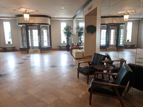 Royal Inn and Suites