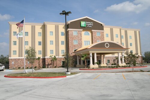 Holiday Inn Express & Suites George West