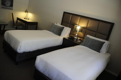 Riverside Oaks Golf Resort