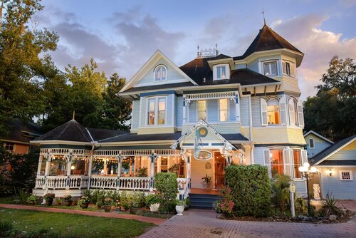 Sweetwater Branch Inn Bed and Breakfast