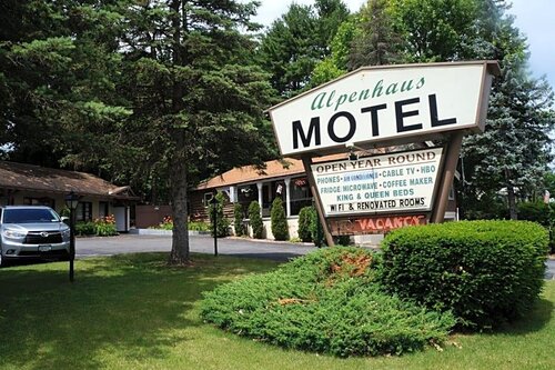 Alpenhaus Motel Queensbury