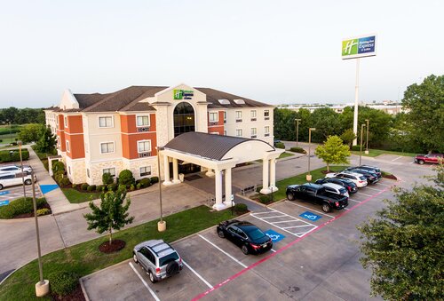 Holiday Inn Express & Suites Greenville