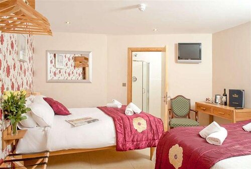 Eyre Square Townhouse