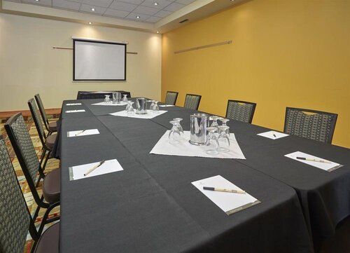 Bonnyville Neighbourhood Inn