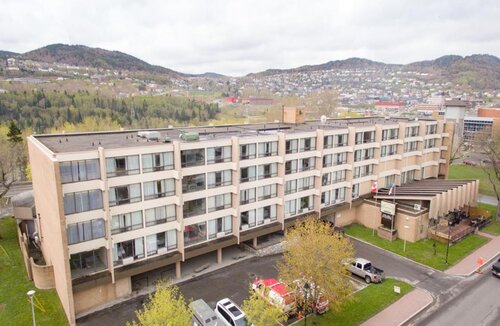 Greenwood Inn & Suites