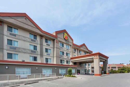 Super 8 by Wyndham Abbotsford