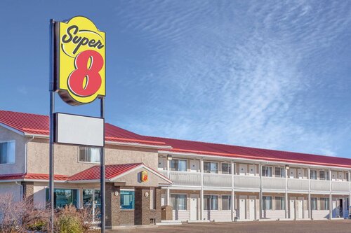 Super 8 By Wyndham Stettler