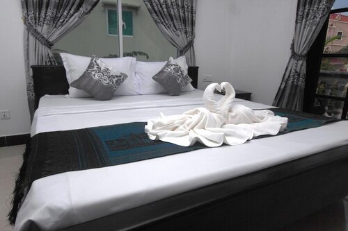 Parent Heritage Angkor Villa