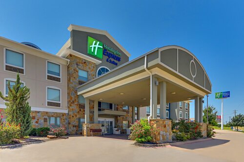 Holiday Inn Express Weatherford