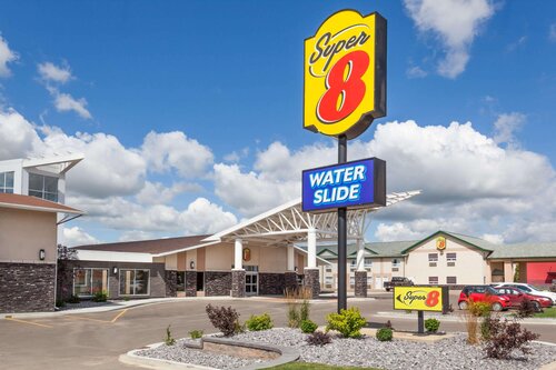 Super 8 by Wyndham Wetaskiwin