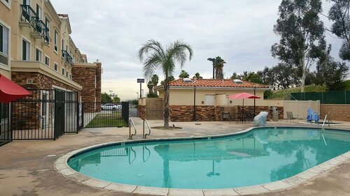 Country Inn & Suites by Radisson, San Bernardino (