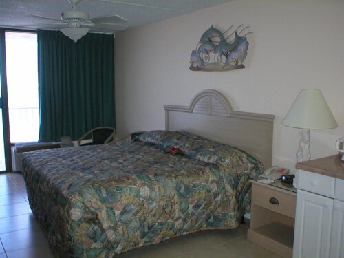 Island Inn Beach Resort