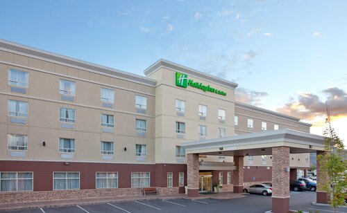 Holiday Inn & Suites Kamloops