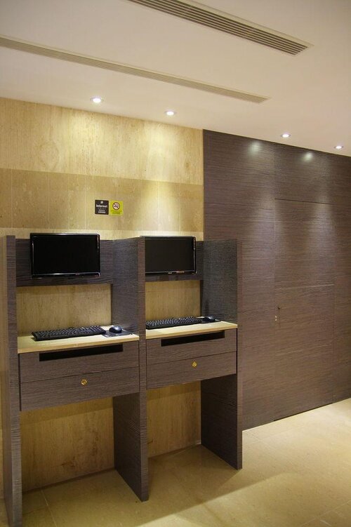 Mola Mola Four Seasons