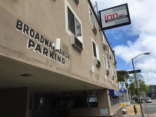 Inn On Broadway