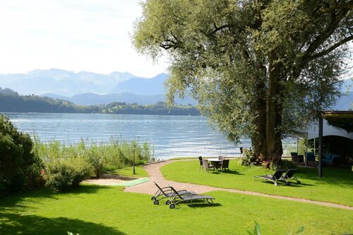 Schloss-Hotel Swiss-Chalet