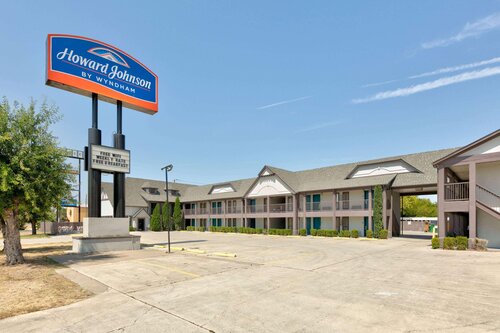 Howard Johnson By Wyndham San Marcos