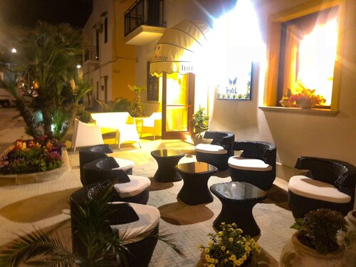 Araba Fenice Hotel