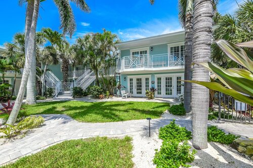 Tropical Breeze Resort