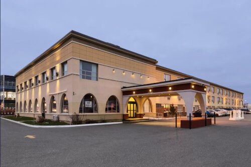 Days Inn by Wyndham Montreal Airport Conf Ctr