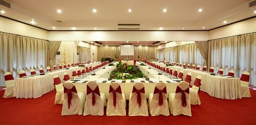 Santi Resort and Spa