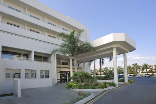 Nissiana Hotel and Bungalows