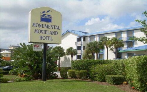 Monumental Movieland Hotel