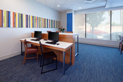 Holiday Inn Express Los Angeles Airport