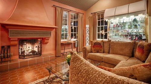 Best Western Plus Pepper Tree Inn